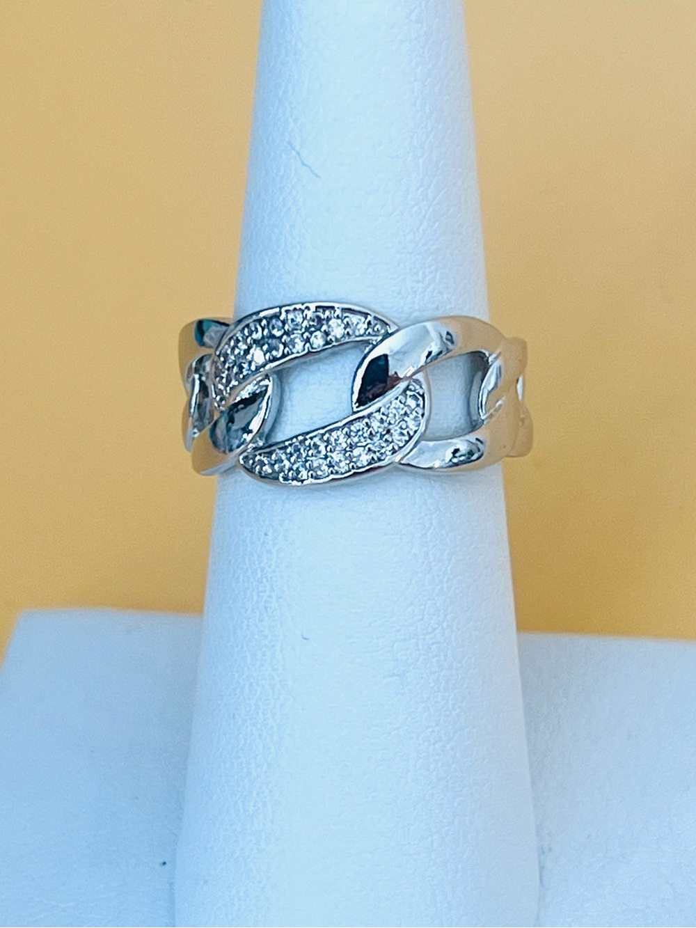 Silver plated thumb rings chainlink design paved clear crystals adjustable size